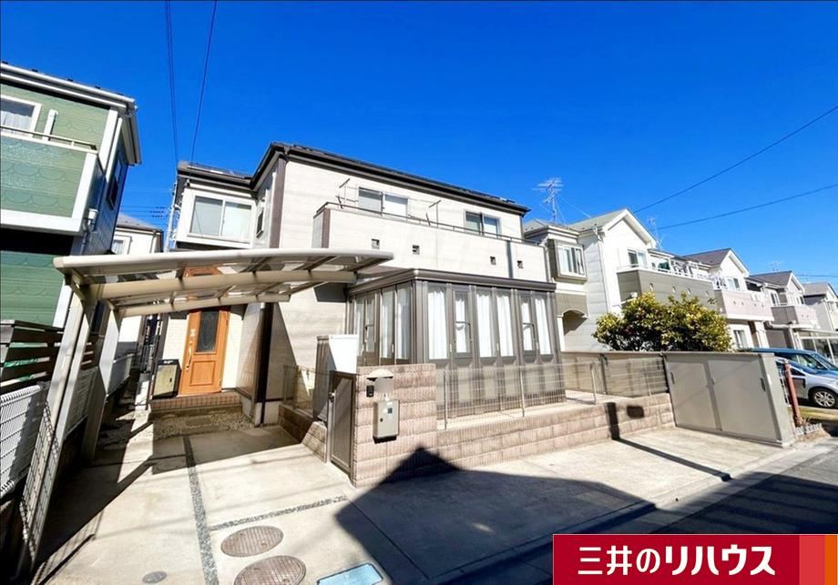 Charming 4LDK Home in Higashifukai - Photo 1