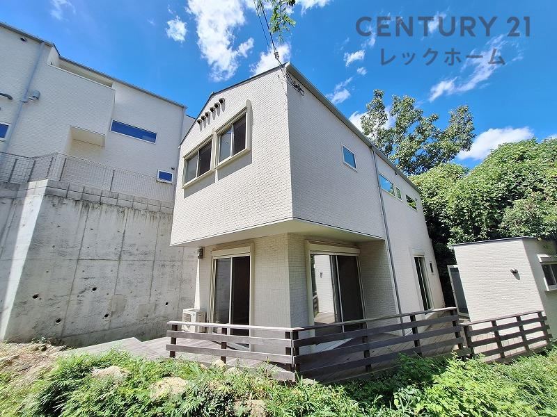 Modern 3LDK+S House in Higashi-Osaka - Photo 1
