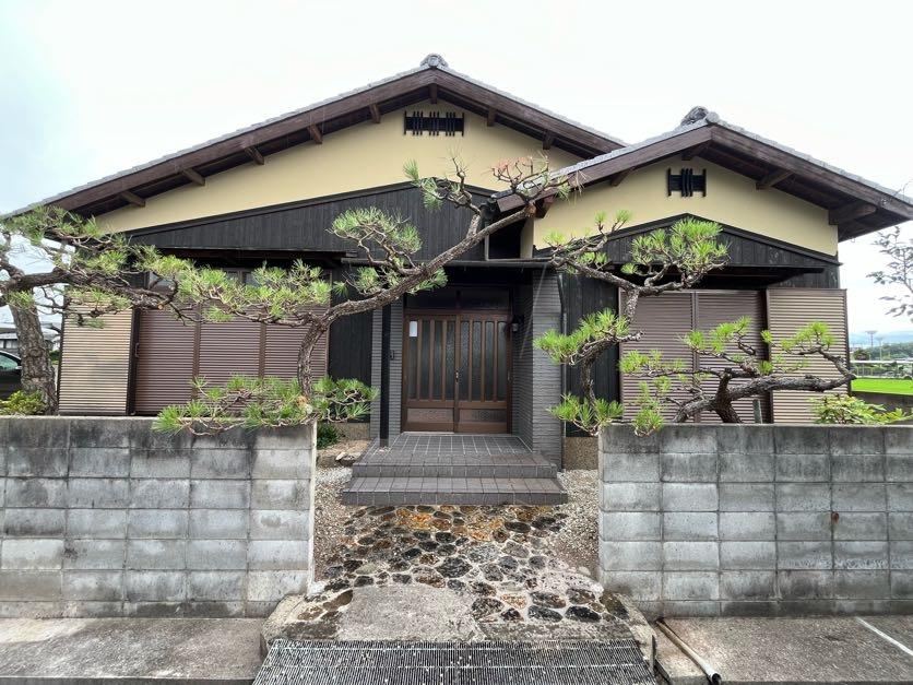 Charming 7LDK House in Nishikankichi - Photo 1