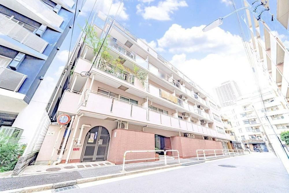 Well-Maintained 2LDK Apartment in Shinagawa - Photo 1