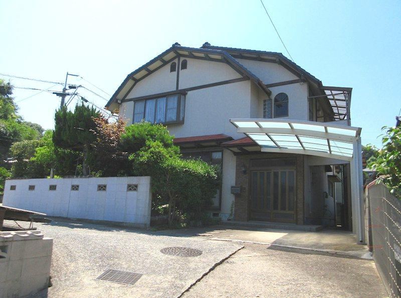 Elegant 6K House with Garden in Kurashiki - Photo 1