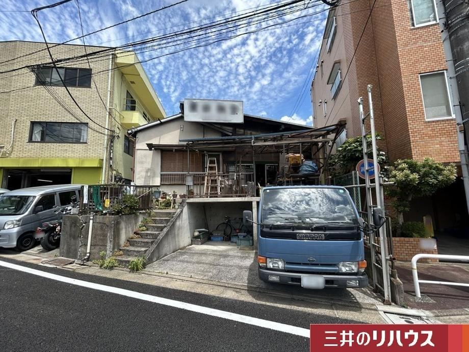 304 m² land in Itabashi Ward, Tokyo - Photo 1