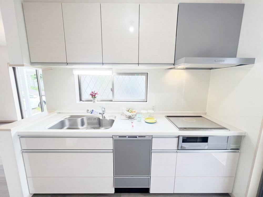 Renovated 4LDK House with Garden in Tomita-Bayashi - Photo 1