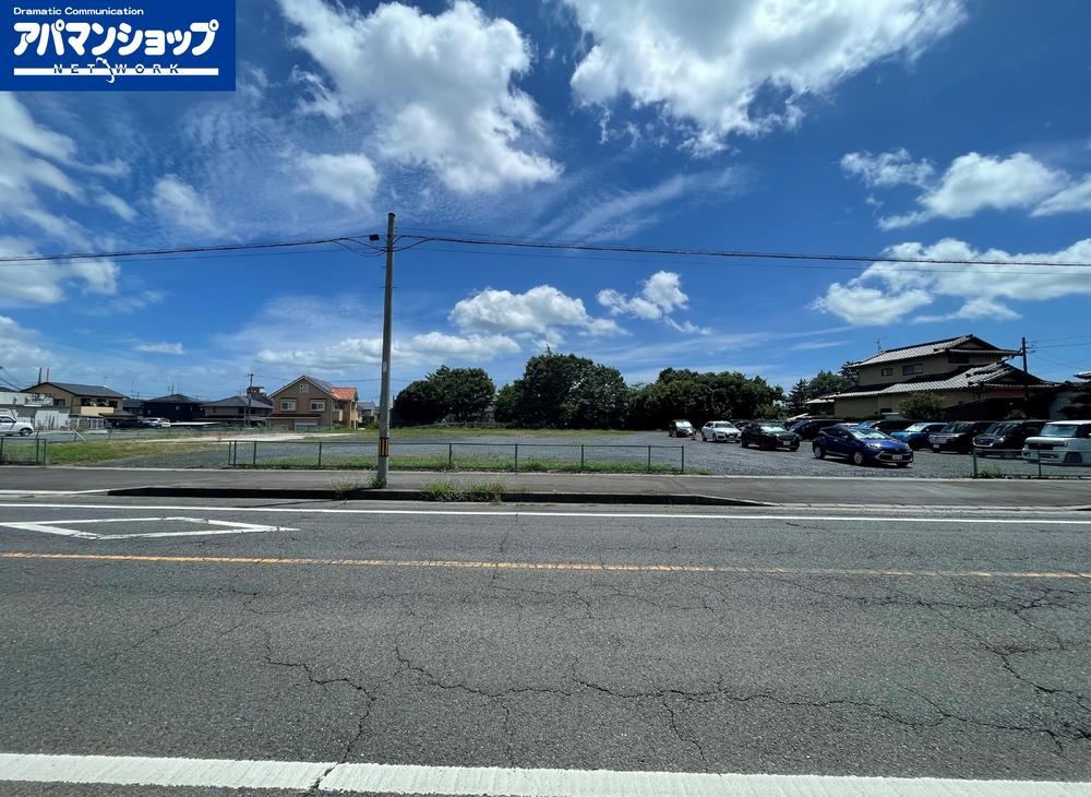 Expansive 800 Tsubo Land Near Katsuta Station - Photo 1