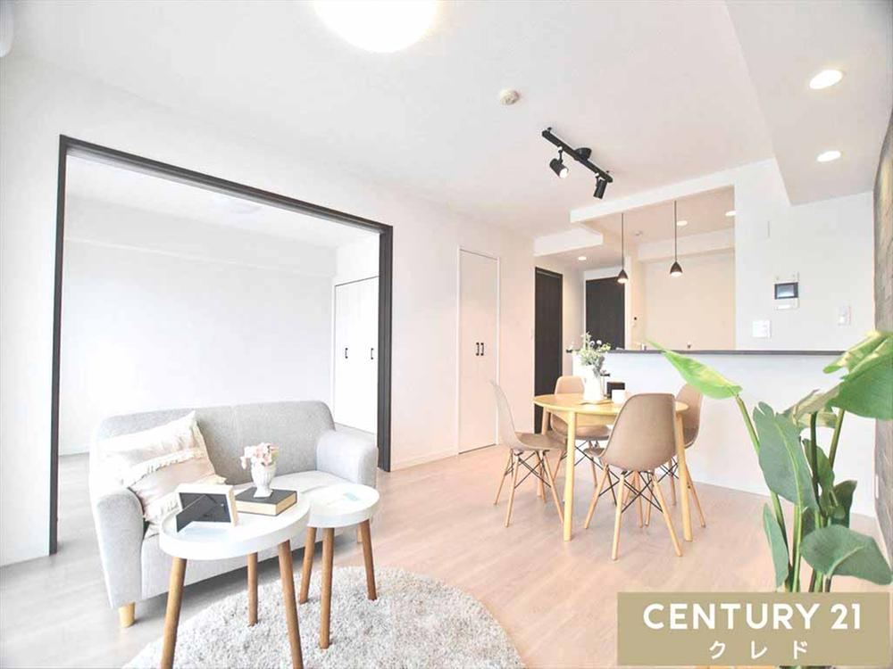 Renovated 2LDK+S Apartment in Kawagoe - Photo 1