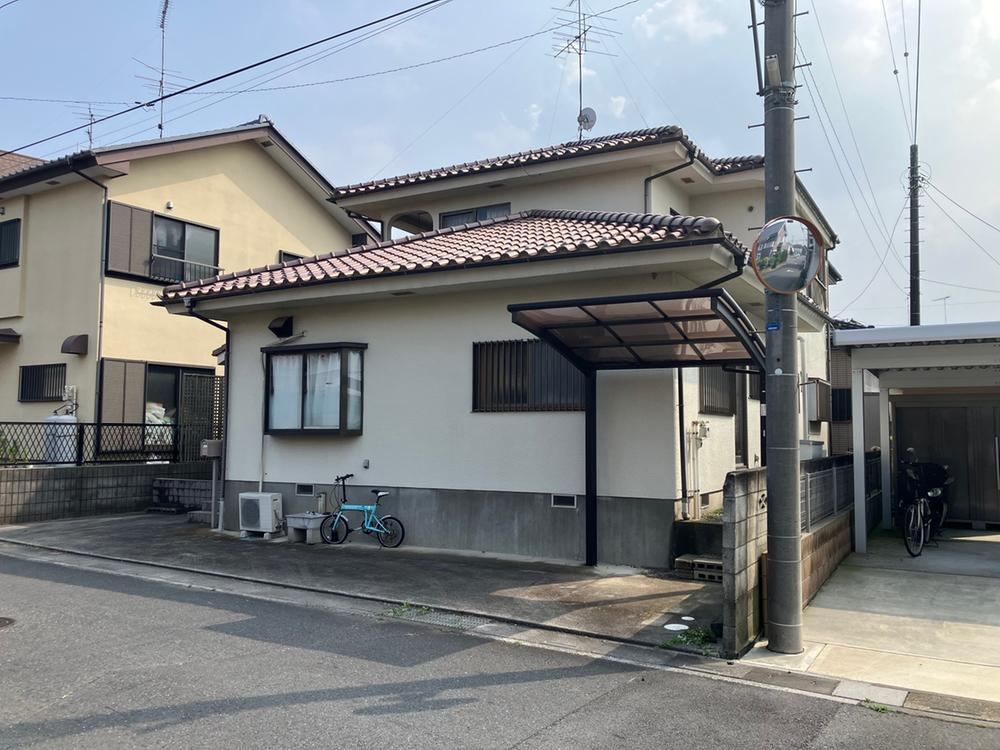 Quiet Residential 5LK House with Parking for 2 Cars - Photo 1