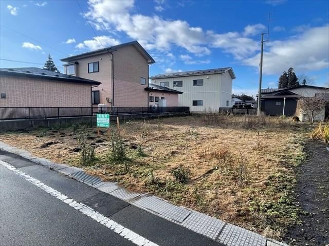 Spacious Land in Kamishikawa, Aomori - Photo 1