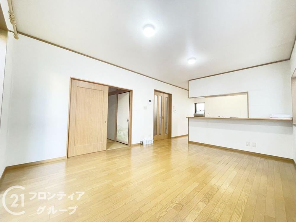 Spacious LDK 4LDK House in Hirakata - Photo 1