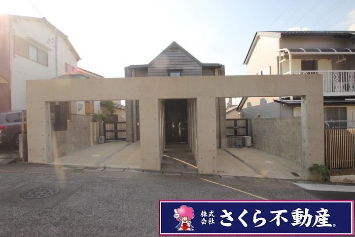 Designer 3LDK House by Architect Mitsuru Yoshiyan in Nagoya - Photo 1