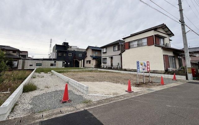 258 m² land in Kakamigahara, Gifu - Photo 1