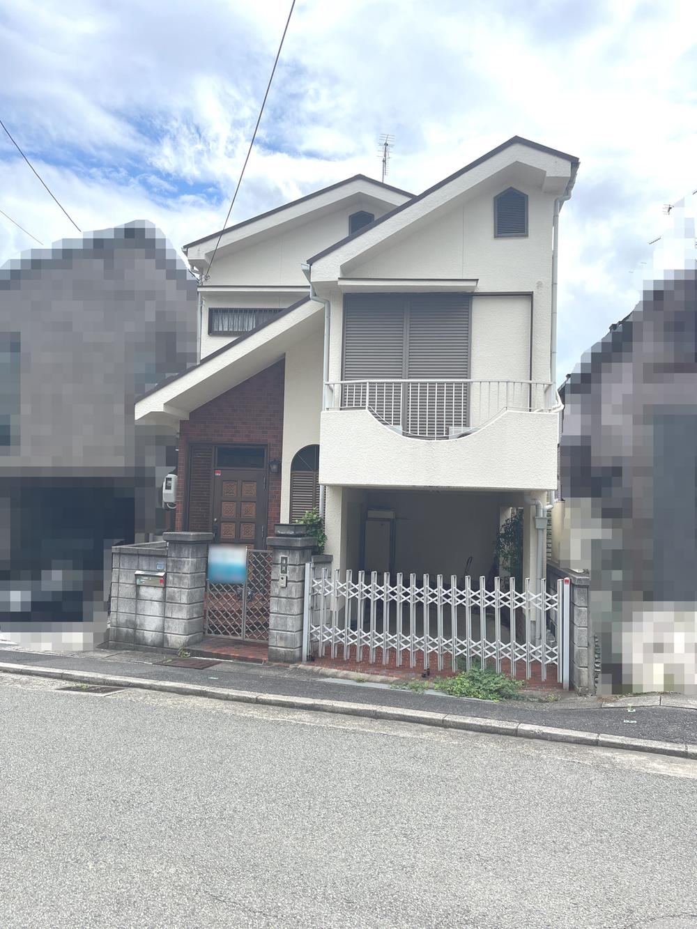 Spacious Detached House with Basement in Shinohara Kitamachi - Photo 1