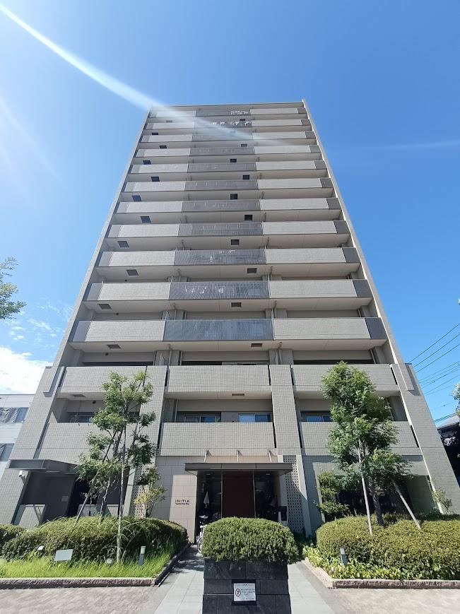 3LDK apartment in Tsurumi Ward, Osaka - Photo 1