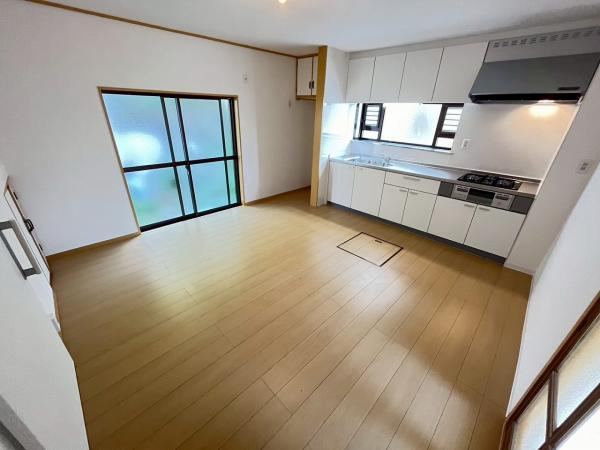 Spacious 5LDK House in Minami Sakai - Photo 1