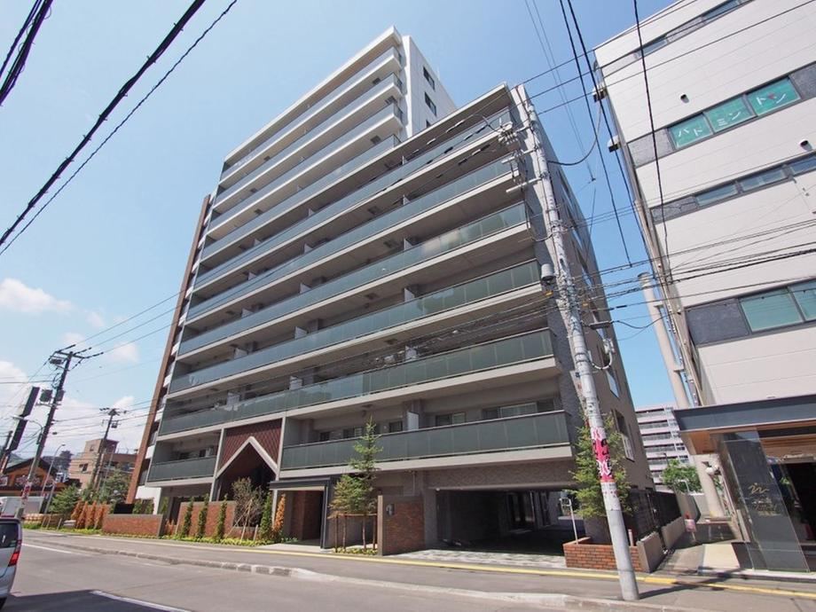 2LDK apartment in Chuo Ward, Sapporo, Hokkaido - Photo 1