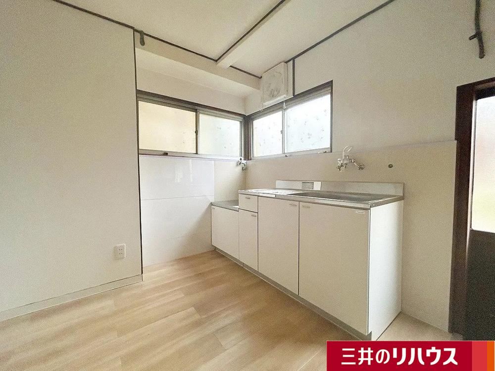 Charming 4DK House in Oshima - Photo 1