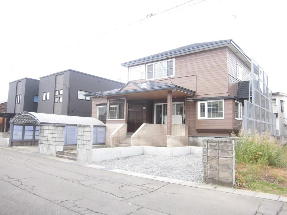 Renovated 6SLDK Home in Aomori City - Photo 1