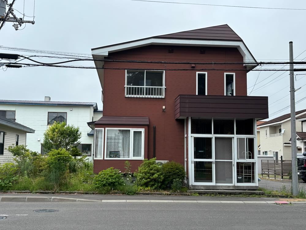 Prime Land Plot in Chitose - Photo 1