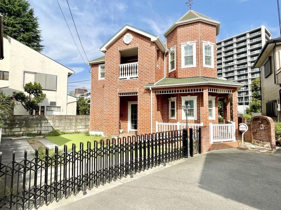 Earth-Toned 4LDK Custom Home in Hachimancho - Photo 1