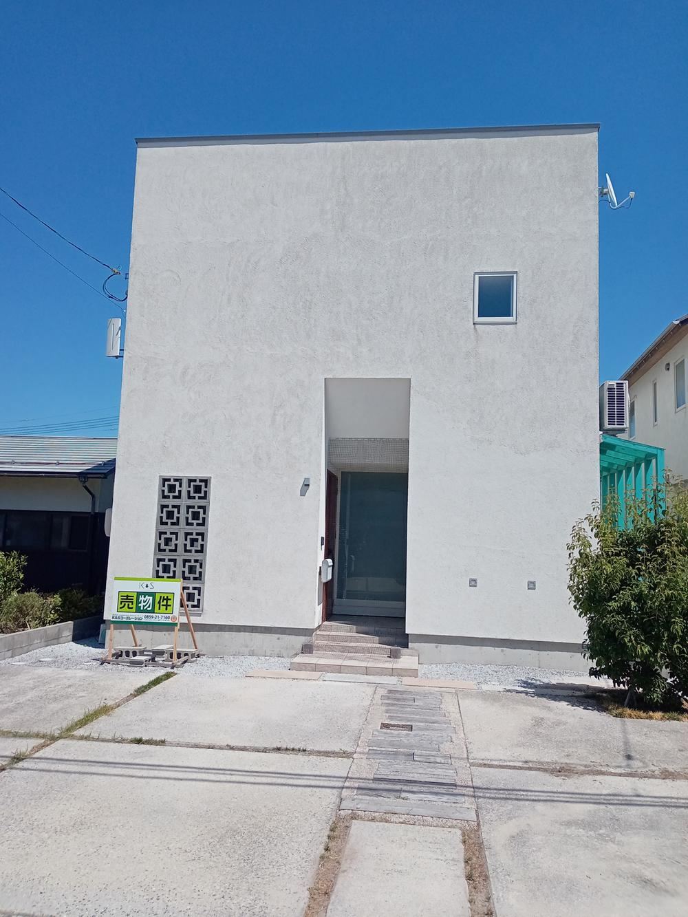 Stylish 2LDK+2S House in Yonago - Photo 1