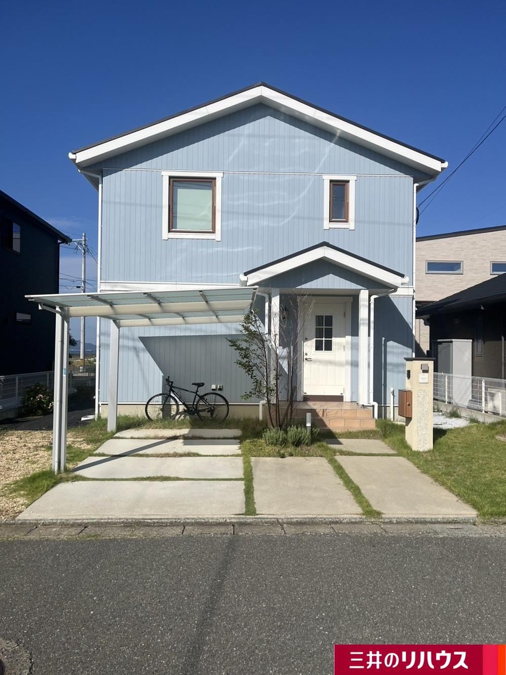 Charming 4LDK Home in Otake, Fukuoka - Photo 1