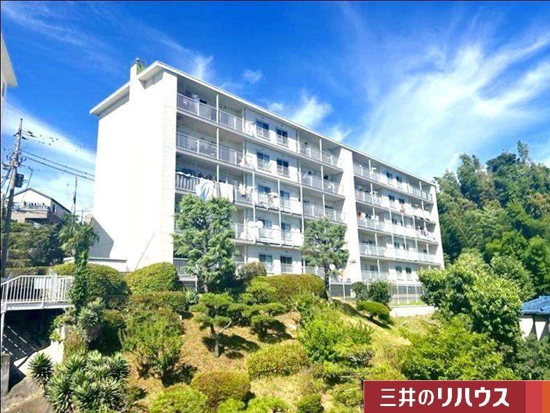 Spacious 3LDK Apartment in Kitaterao - Photo 1