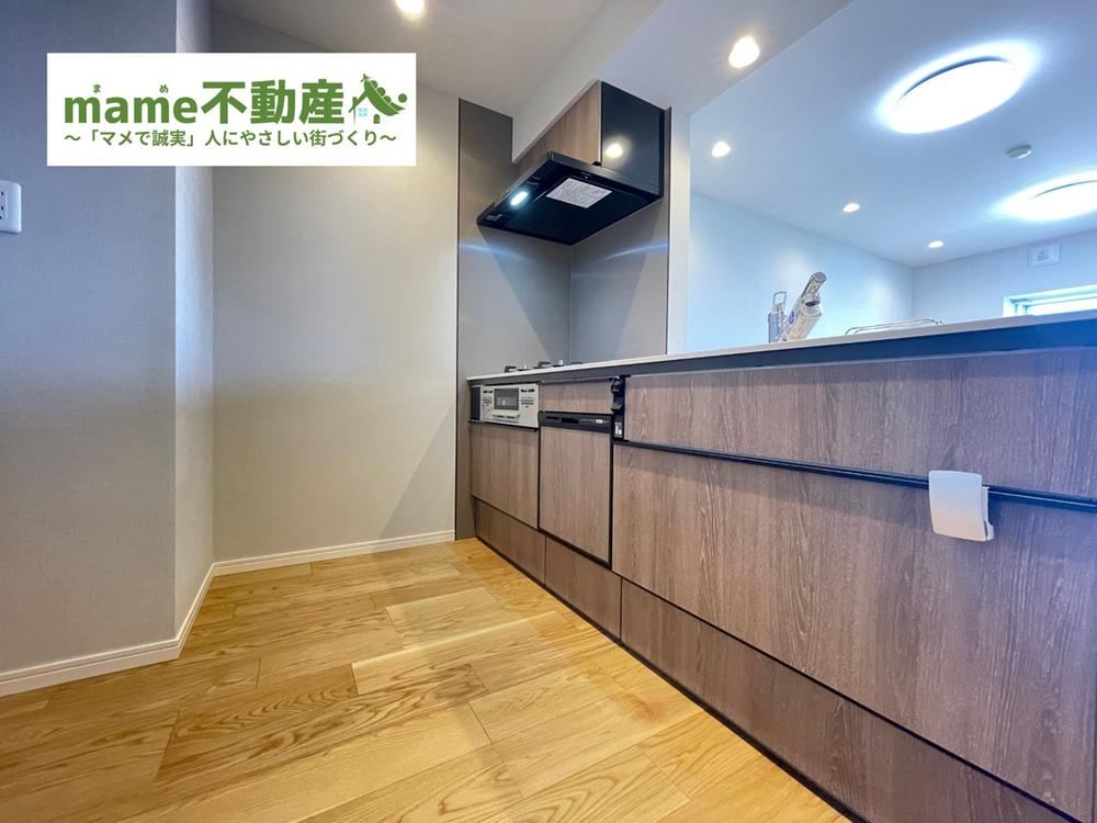 Top Floor 3LDK Apartment in Inodai, Toride - Photo 1