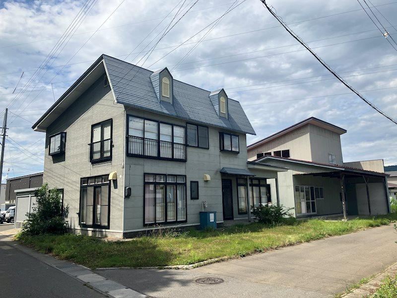 Spacious 7LDK Home in Hinai Town - Photo 1