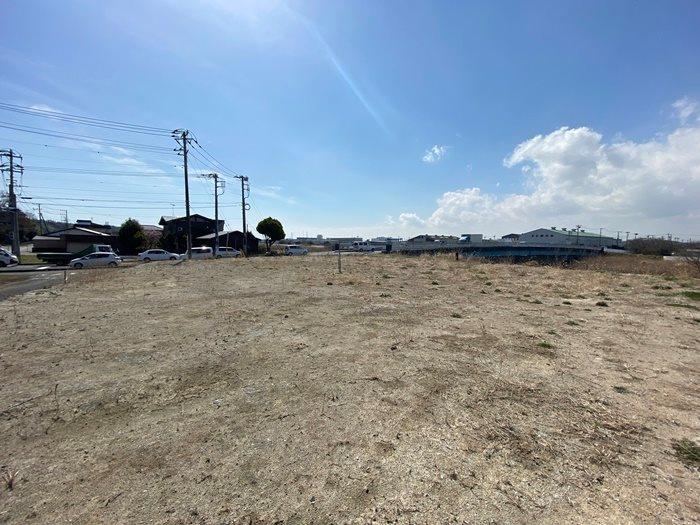 Versatile Land in Minami-Takanocho - Photo 1