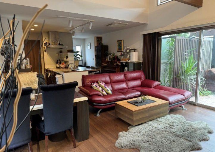 Designer 3LDK Home with Spacious Garden in Hayashi - Photo 1