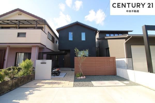 Newly Built Home with Beautiful Interior in Yaizu - Photo 1
