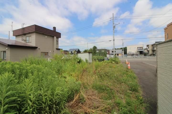 Spacious Land in Asahimachi, Ebetsu - Photo 1