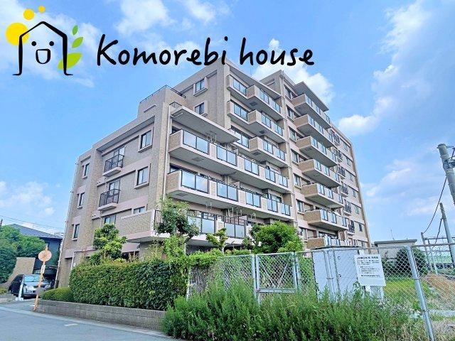 Stylish 3LDK Apartment in Higashi-Taisei - Photo 1