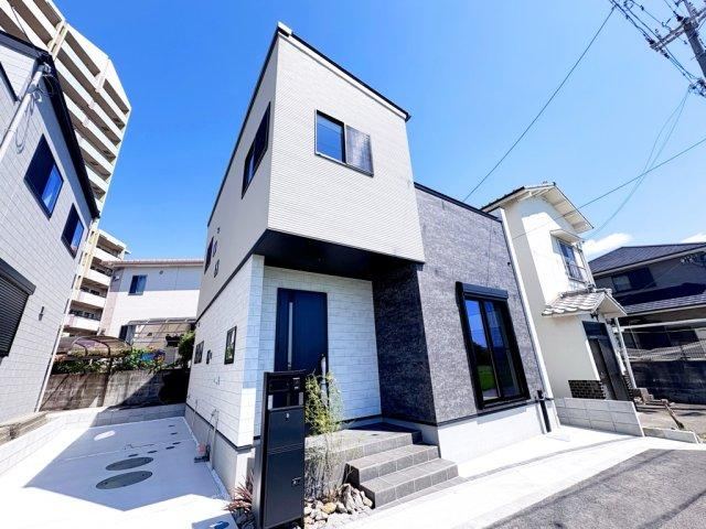 4LDK house in Izumisano, Osaka - Photo 1