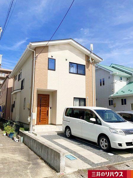 Modern 4LDK Home in Station Front North Street - Photo 1