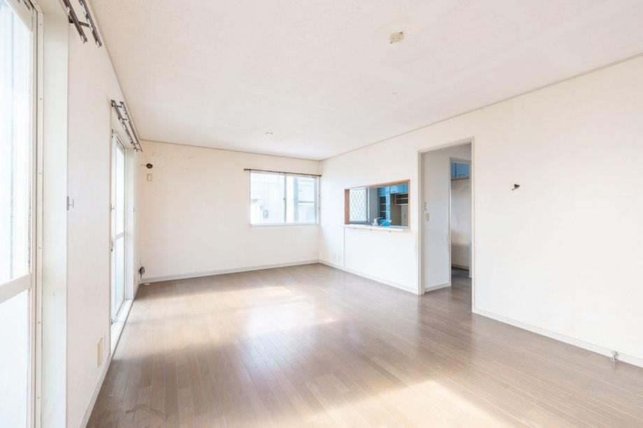 Well-Designed 4LDK House near Nishiguchidai Station - Photo 1