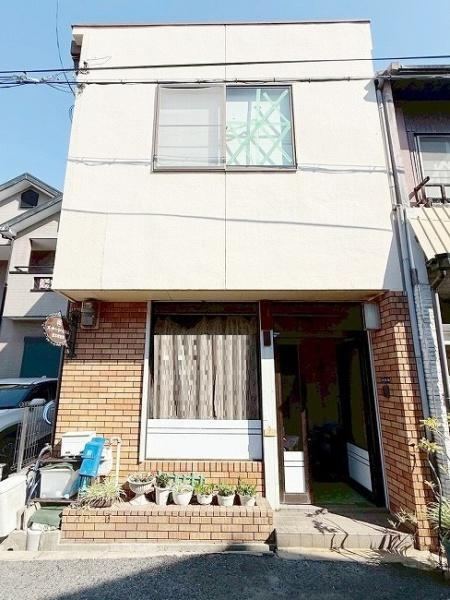 4DK House in Kaizuka City Near Nankai Kaizuka Station - Photo 1