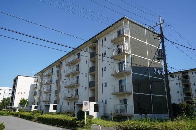 Bright 3DK Apartment in Shirai - Photo 1