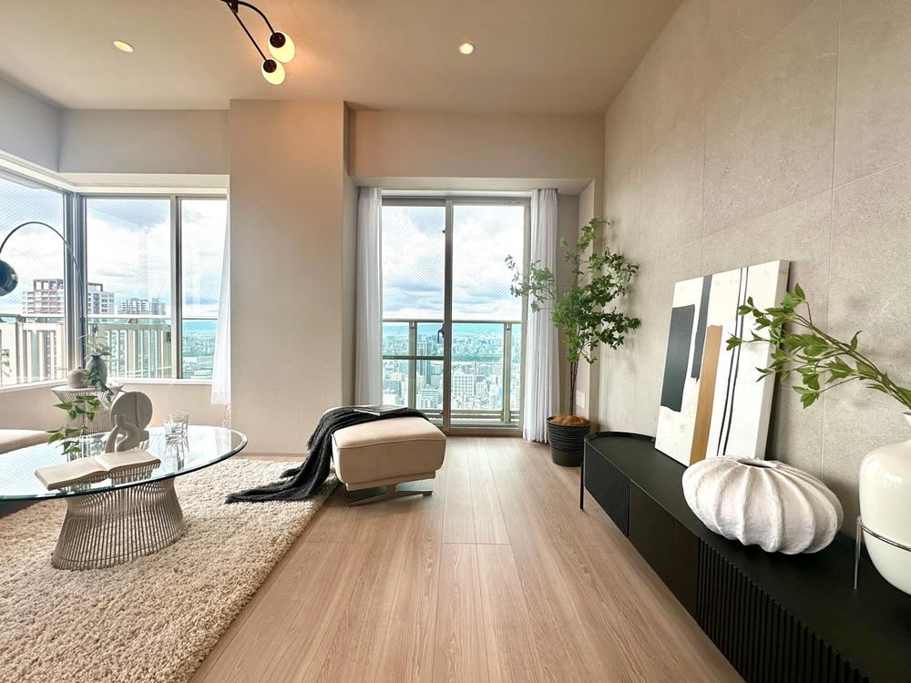 2LDK apartment in Kita Ward, Osaka - Photo 1