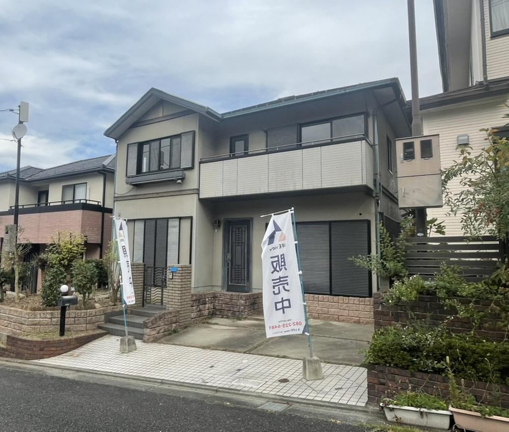 6LDK+S house in Aki Ward, Hiroshima - Photo 1