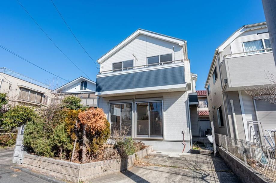 3LDK Detached House in Quiet Kamisoshigaya Area - Photo 1
