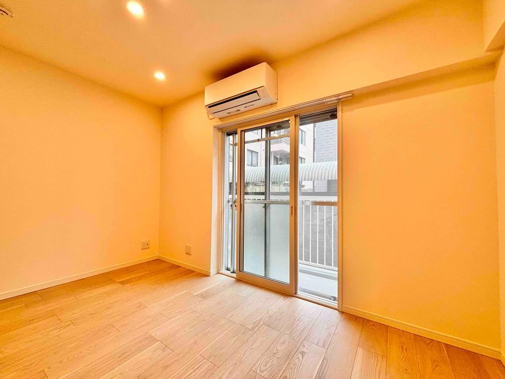 Recently Renovated 1LDK Apartment in Itabashi - Photo 1
