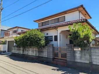 Family-Friendly 4LDK House Near Kurozaki Elementary School
