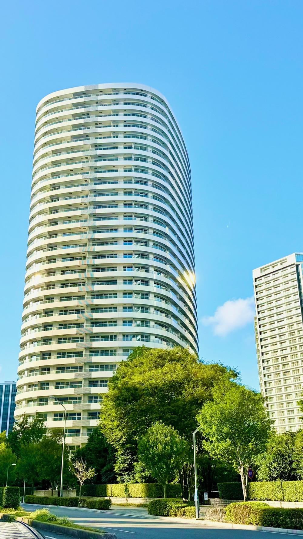 Corner Unit with Fuji and Takashima Park Views - Photo 1