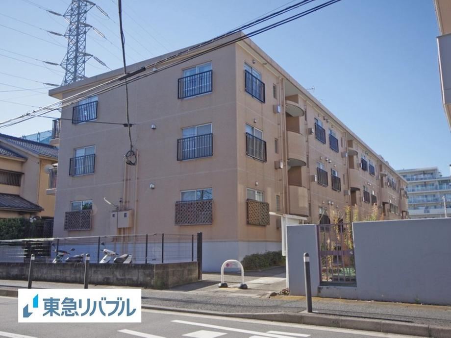 2LDK Apartment in Hiyoshi-Honcho - Photo 1