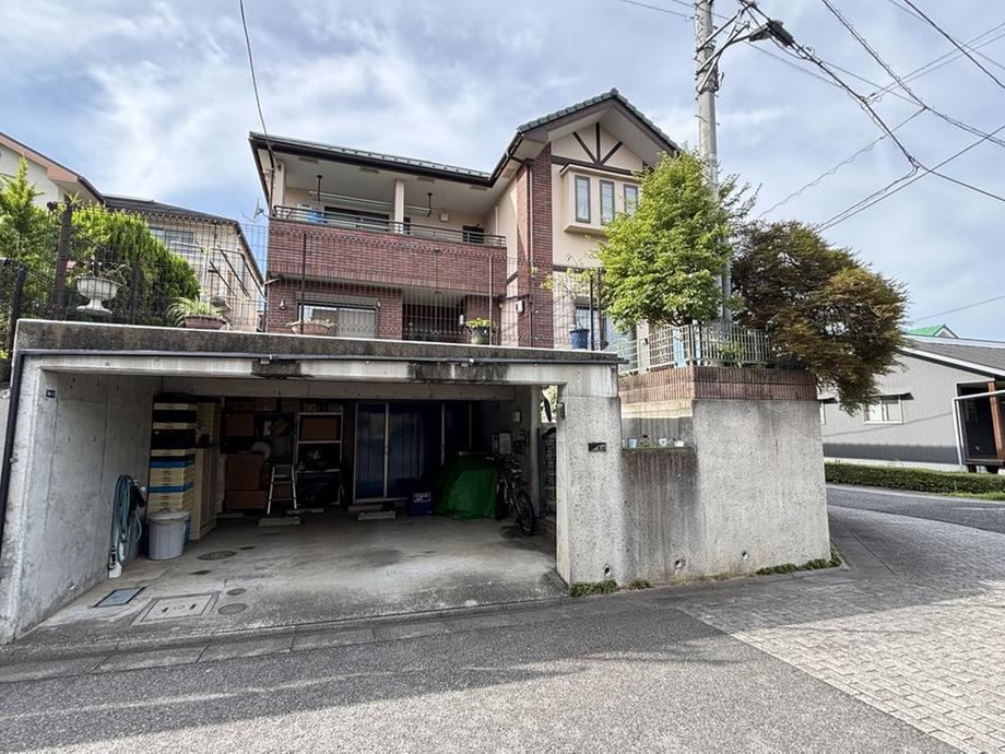 Expansive 7LDK House in Hachioji Minamino - Photo 1