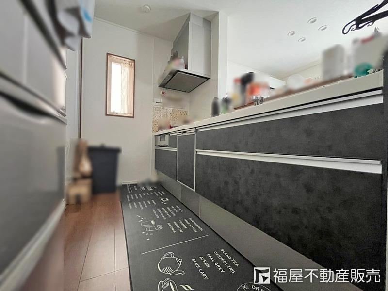 Conveniently Located 4LDK House in Himeji - Photo 1