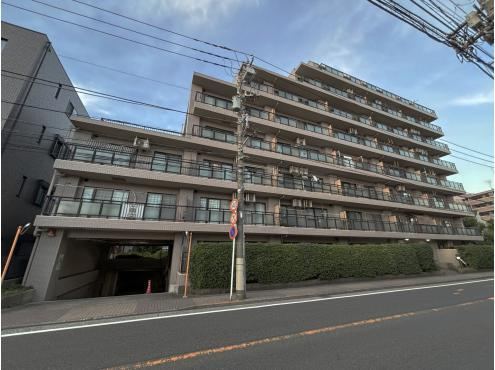Recently Renovated 3LDK Apartment in Ogura - Photo 1