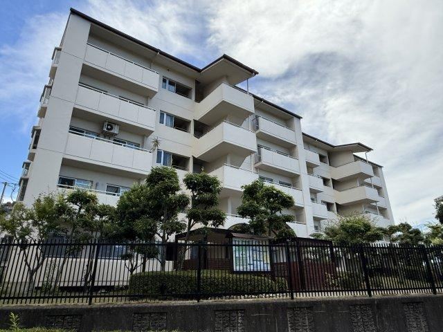 3LDK apartment in Nishi Ward, Kobe, Hyogo - Photo 1