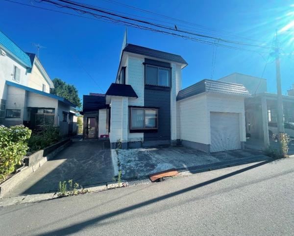 Spacious 4LDK House Near Tsugaru-Shinjo Station - Photo 1
