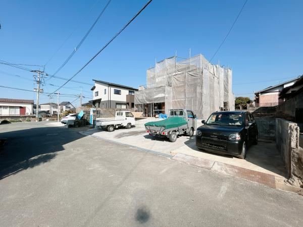 Renovated 5LDK House with Large Lot in Omuta - Photo 1
